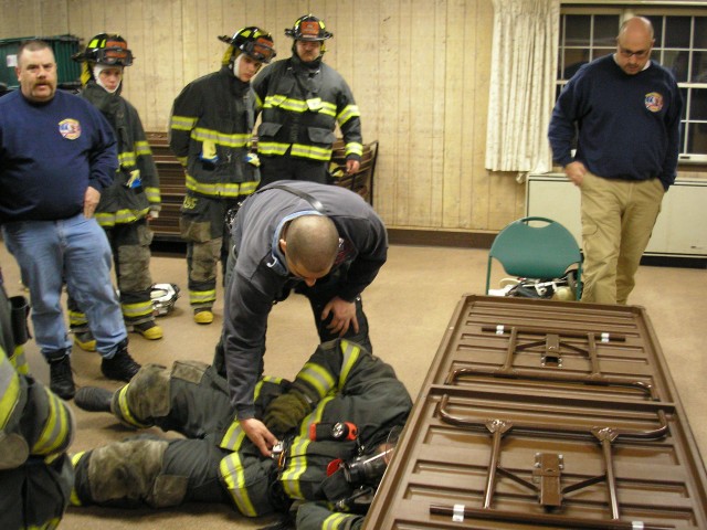 Captain Cerrato Explains How Firefighter Gurdineer Will Get Through This Obstacle