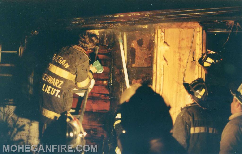 Members Operator at a structure fire unknown location. Photo by Joe Ellman